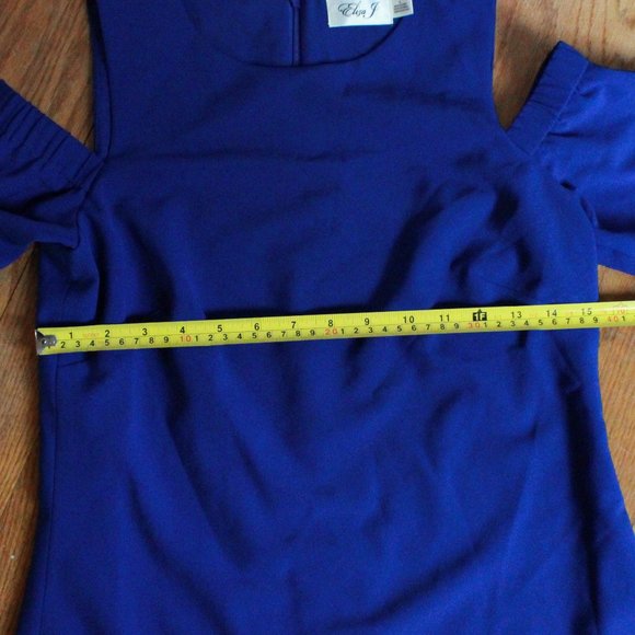 Eliza J Exposed Shoulder Dress - Picture 3 of 5